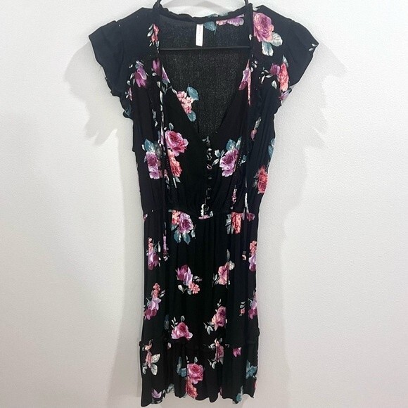 Black floral print short flutter sleeve dress size small - Picture 3 of 8